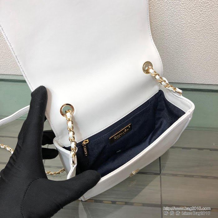CHANEL香奈兒 独家背景实拍 Chane1 OHANEL 2019最新款口盖包 进口小羊皮 内里搭配牛仔布 可单肩可斜挎  Cco1132